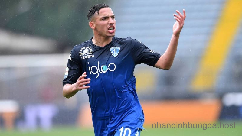 Ismael Bennacer: Ngôi sao Algeria tỏa sáng tại AC Milan