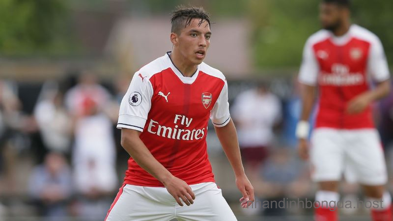 Ismael Bennacer: Ngôi sao Algeria tỏa sáng tại AC Milan