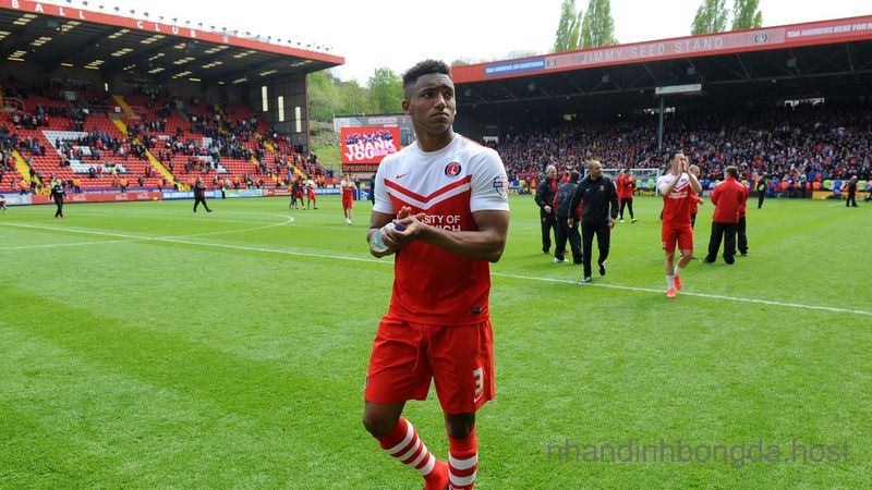 Joe Gomez: Trung vệ kiên cường và tài năng của Liverpool